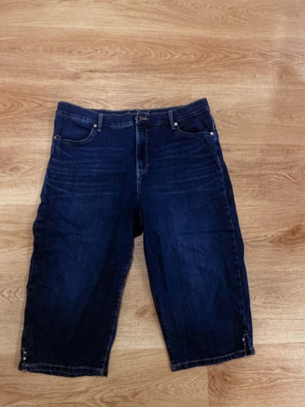 Gloria Vanderbilt All-Around Slimming Effect Capri Jeans Size 14 Dark Blue